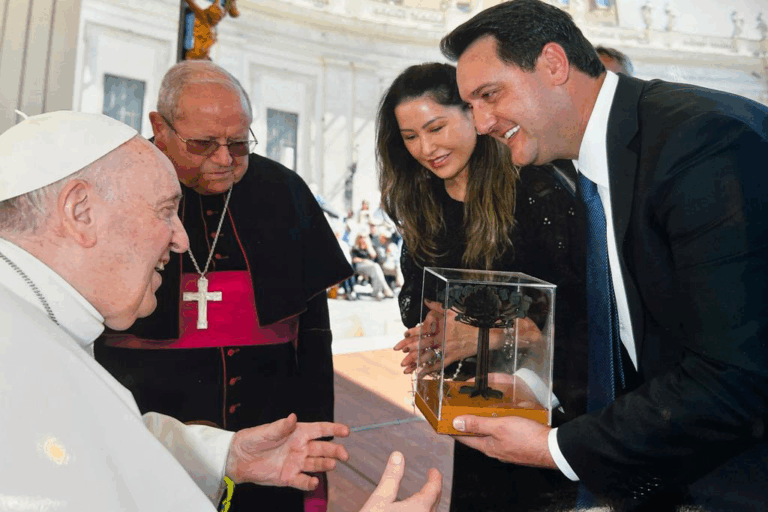 Governador lamenta morte do Papa Francisco e determina luto de três dias no Paraná