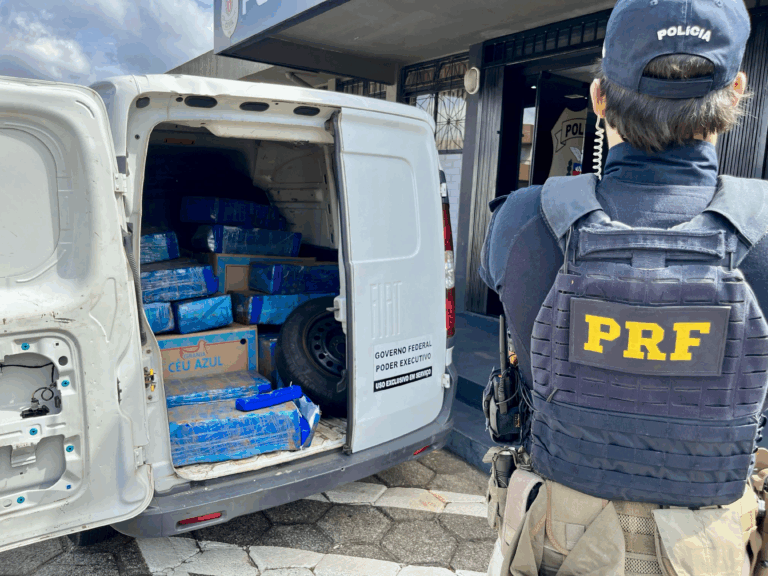 PRF apreende quase uma tonelada de maconha em Guarapuava