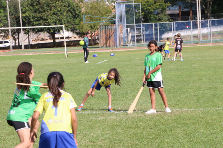 Festival de Bete Ombro reúne mais de 15 escolas em Castro