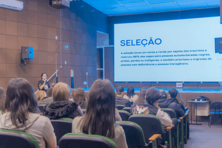 Cursinho Popular gratuito da UEPG está com inscrições abertas para nova turma