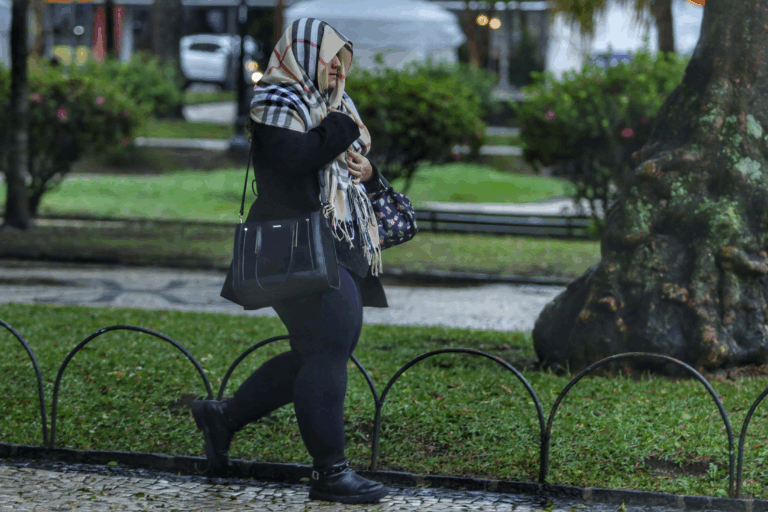 Primeira onda de frio intenso terá temperaturas na faixa de 0°C no Paraná