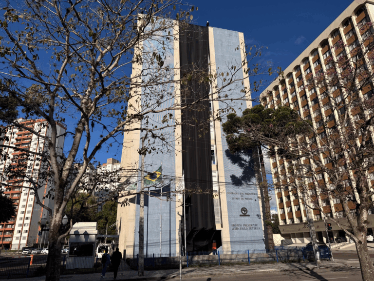 Fiep lança manifesto contra aumento excessivo e recorrente dos impostos