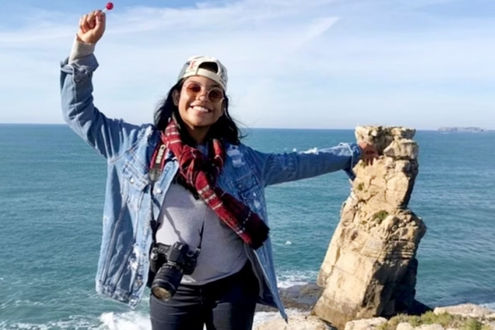 Brasileira que caiu em trilha de vulcão na Indonésia é encontrada morta, confirma família