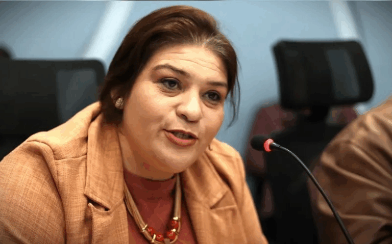 Partido abre processo contra vereadora que votou contra o aumento do IPTU