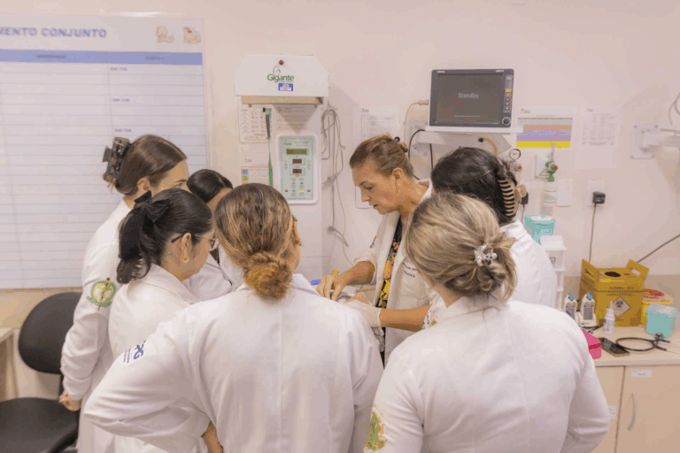 UEPG abre 19 vagas para professor colaborador no curso de Medicina