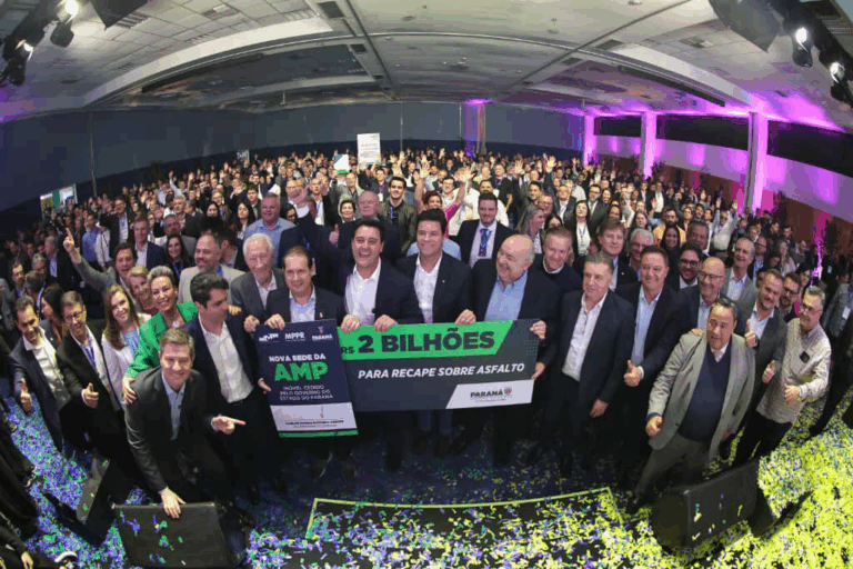 Ratinho Junior anuncia R$ 2 bilhões em recape asfáltico para cidades com até 100 mil habitantes