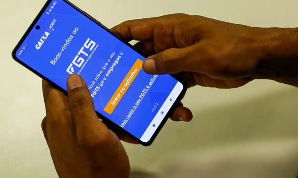 Governo Lula restringe antecipação de saque-aniversário do FGTS