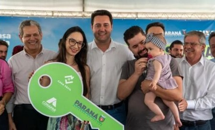 Ratinho Júnior entrega quase R$ 80 milhões em habitação para PG nesta sexta (10)