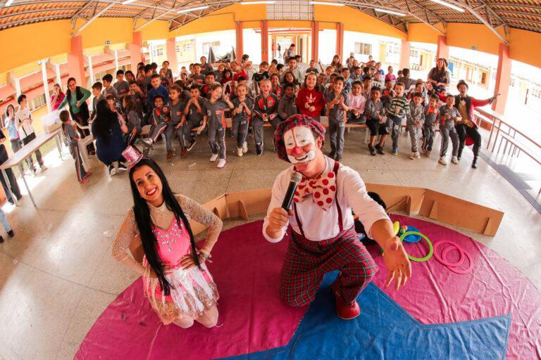 “Picadeiro de Sonhos” encerra turnê levando arte e inclusão aos Campos Gerais
