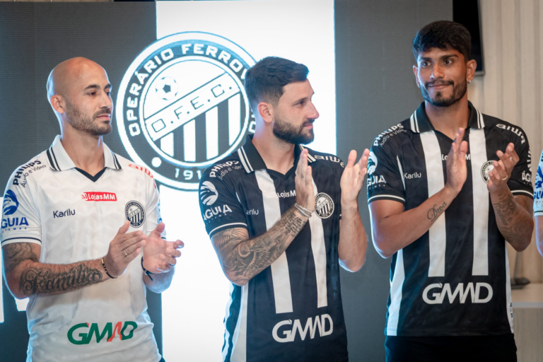 Operário apresenta novo uniforme em evento no Sicredi