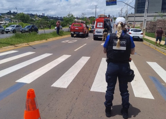Jovem morre após acidente com motocicleta na Avenida Visconde de Taunay