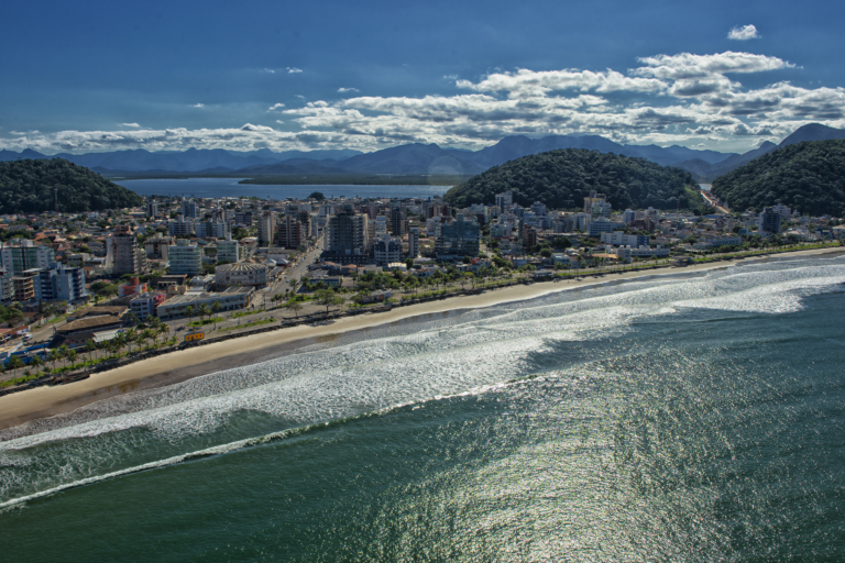 Com incremento de 246%, Litoral recebeu R$ 1,6 bilhão em investimentos em 2025