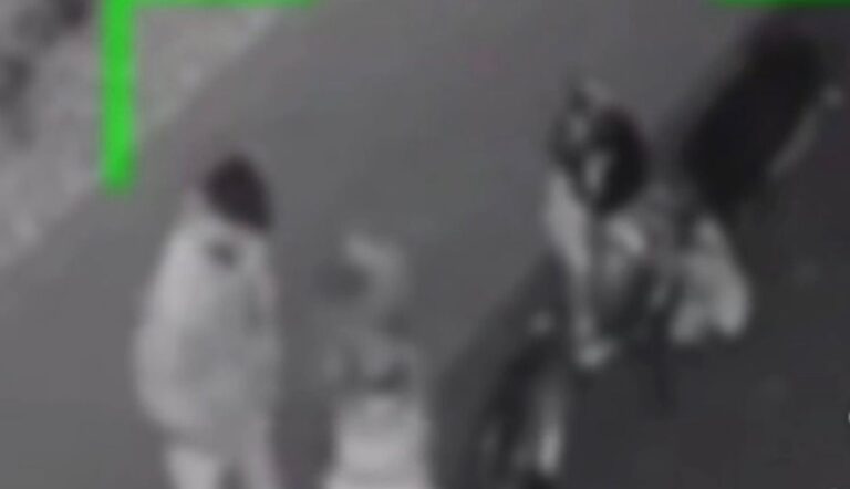 Casal tenta sexo na rua, alarme dispara e fuga é registrada no Nova Rússia; vídeo