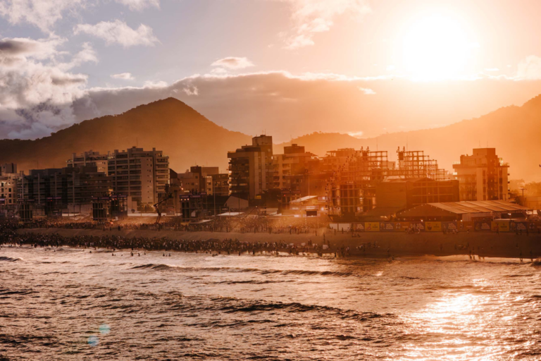 Cada R$ 1 aplicado no Verão Maior Paraná aumenta PIB do Litoral em R$ 1,19, aponta estudo