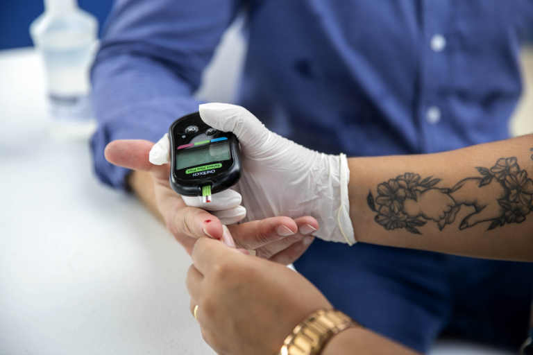 Saúde alerta para cuidados redobrados com o controle do diabetes no verão