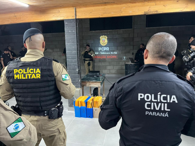 VÍDEO: Polícia deflagra megaoperação contra tráfico de armas e drogas em vários municípios do Paraná