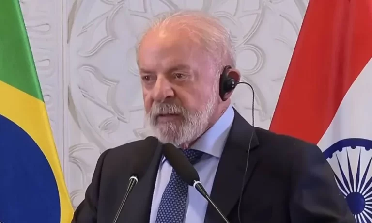 Lula rebate jornalista após fala sobre deportação de brasileiros acusados de crime nos EUA