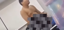 VÍDEO: aluno tira a roupa em sala de aula e causa tumulto em universidade; veja