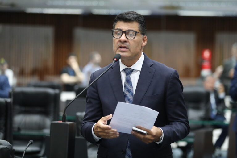 Rangel lidera base na ALEP e garante aprovação de reajuste de 5% a servidores no Paraná