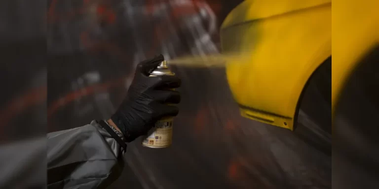 “Você vai aprender a nunca mais mexer com mulher casada”: carro é pichado com ameaça em Irati