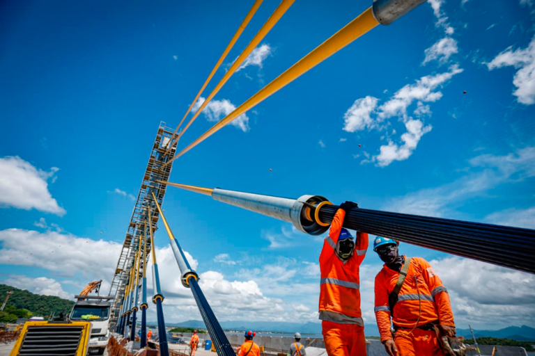 Iluminação, acessos e guarda-corpos: Ponte de Guaratuba entra na reta final de obras