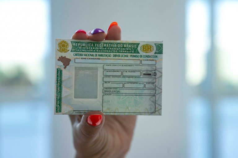 Inscrições para o primeiro edital da CNH Social encerram na segunda-feira