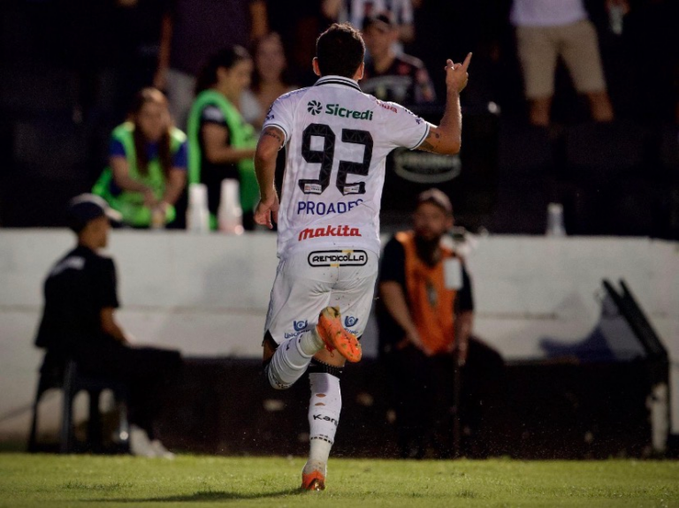 Operário estreia com vitória sobre o Atlético-GO na Série B