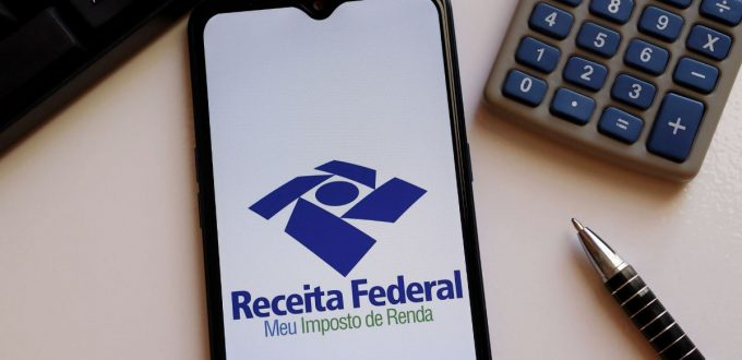 Saiba como fazer a declaração do Imposto de Renda; prazo começou nesta segunda (23)