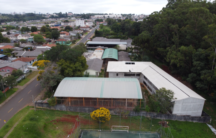 Pais de alunos cobram conclusão de obras em escola municipal de Ponta Grossa