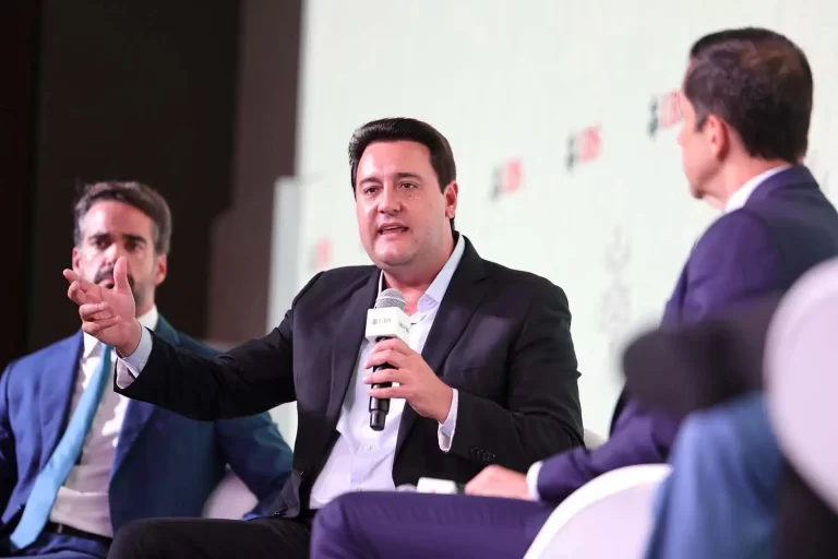 Ratinho Jr. é escolhido como pré-candidato do PSD à Presidência, diz Bornhausen