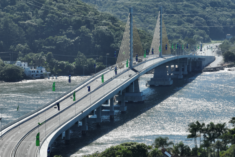 Ponte de Guaratuba transforma rotina dos moradores do Litoral
