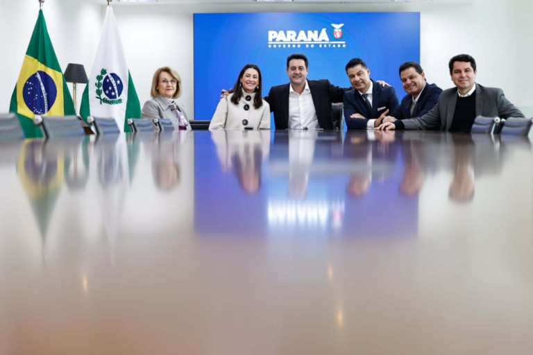 Marcelo Rangel e Mabel Canto garantem liberação de recursos para asfalto em 12 bairros de Ponta Grossa