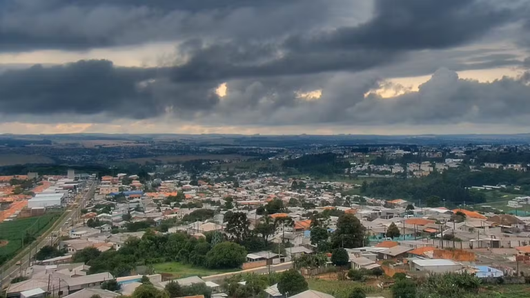 Tempestades retornam esta semana ao Paraná; veja onde