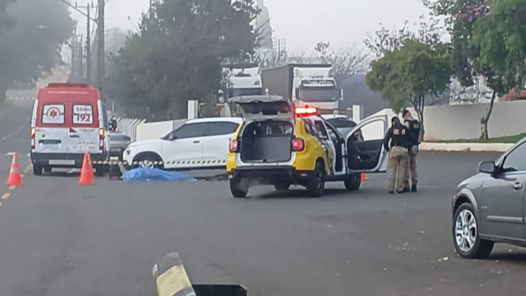 VÍDEO: Ciclista morre em acidente na Visconde de Mauá; arma e dinheiro foram encontrados com a vítima