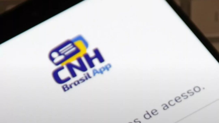 Compra e venda de carro usado poderão ter transferência pelo app da CNH; entenda