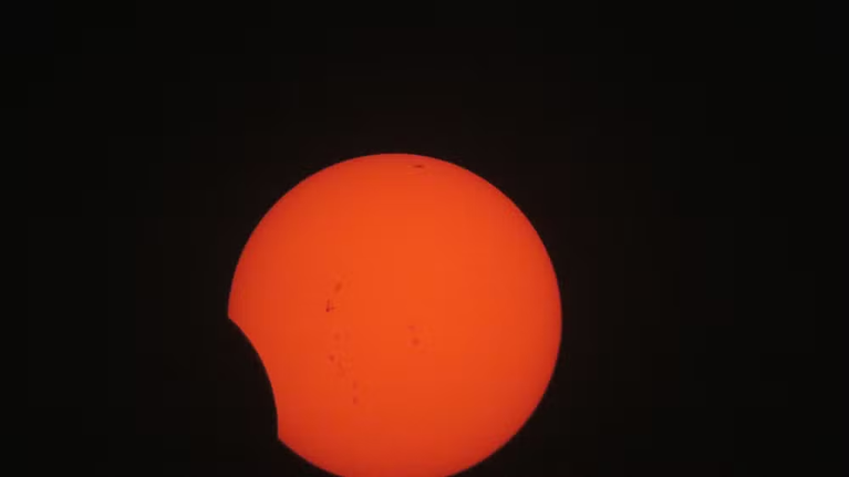 Eclipse lunar ‘quase’ total vai encobrir a Lua; e poderá ser visto em todo o Brasil
