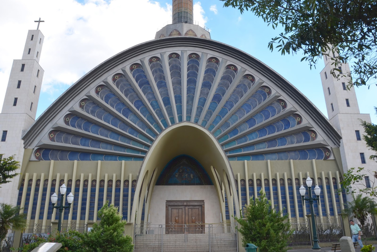 Conselho suspende sessão que analisaria tombamento da Catedral e de outras igrejas em Ponta Grossa