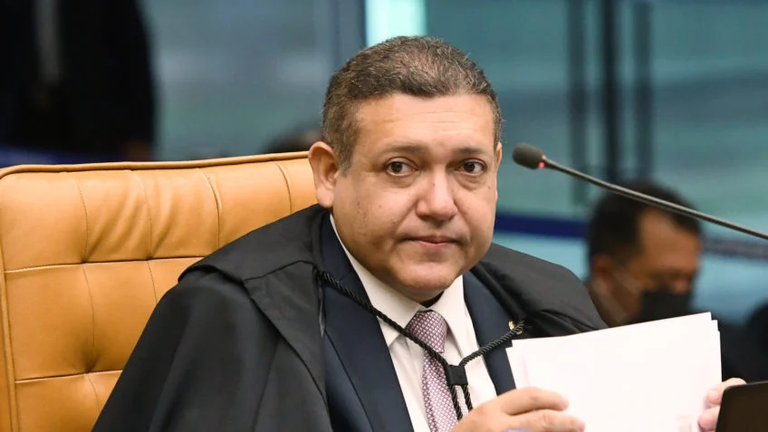 Vazamento de gás provoca incêndio na casa do ministro Nunes Marques, presidente do TSE