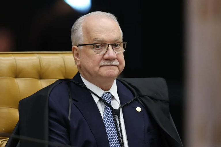 Fachin diz que analisará fatos sobre Moraes e promete “medidas cabíveis”
