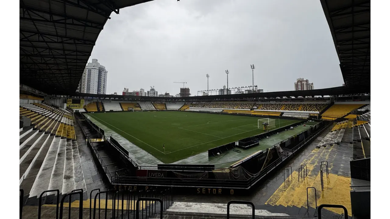CBF adia jogo entre Criciúma e Operário devido às fortes chuvas