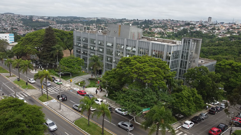 Fim da escala 6×1 pode custar até R$ 34,5 bilhões às prefeituras, aponta estimativa